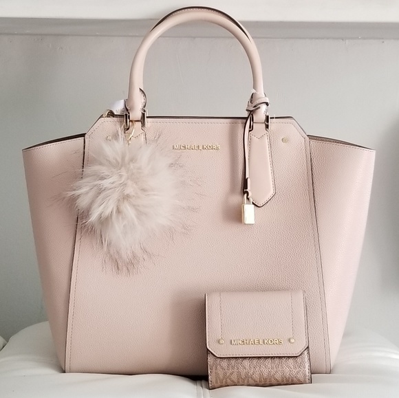 🚫SOLD🚫NWT MK HAYES TOTE +TRIFOLD WALLET SET - Picture 3 of 8